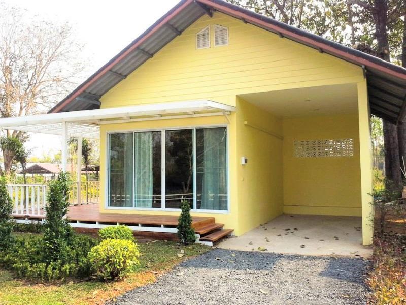 Rainbow Resort Amphoe Phen Exterior foto